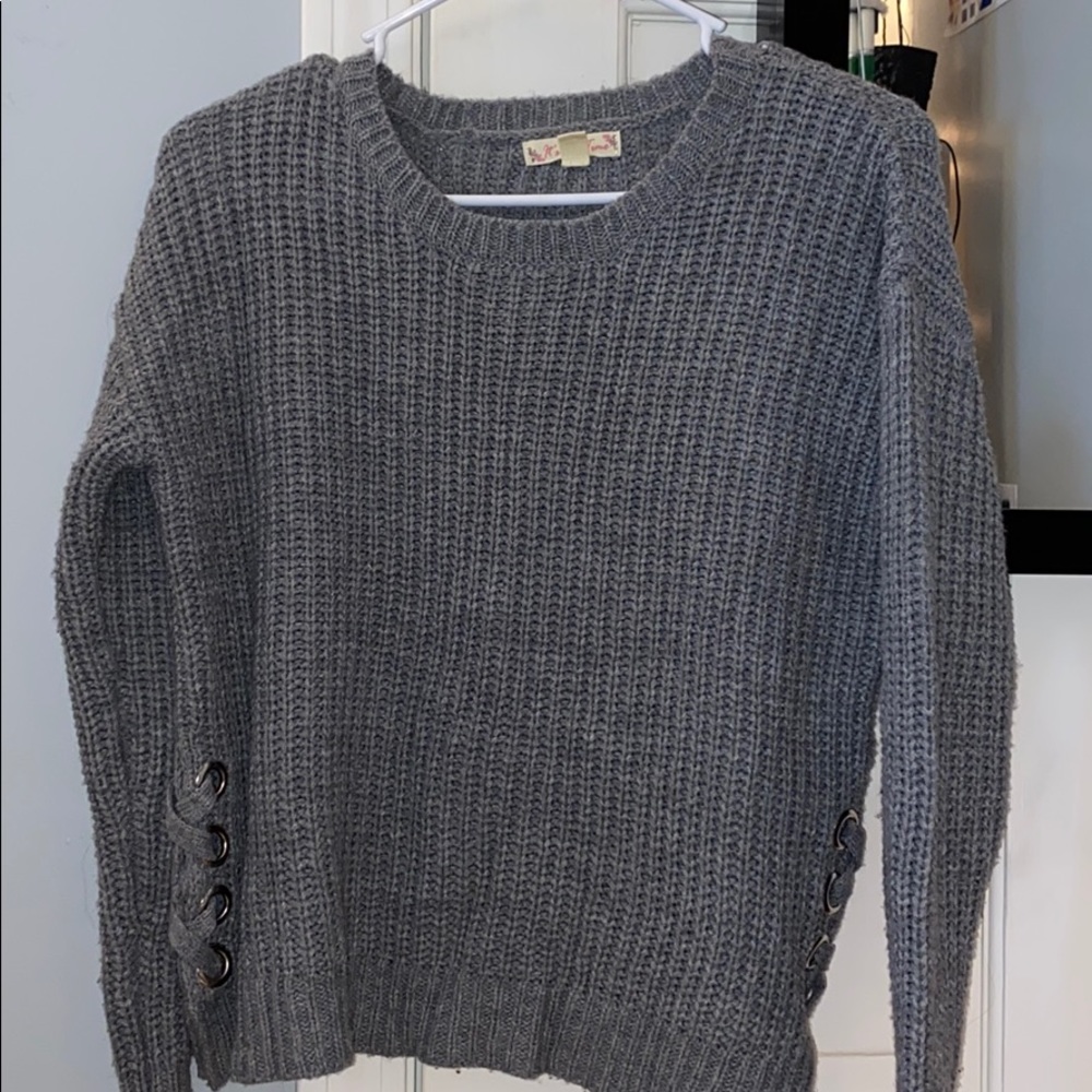 Grey sweater